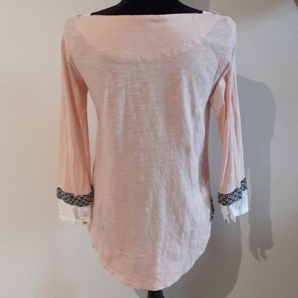 ANTHROPOLOGIE sz S top, little yellow button - Picture 3 of 5